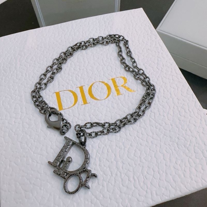 chr1st1an D10r necklaces